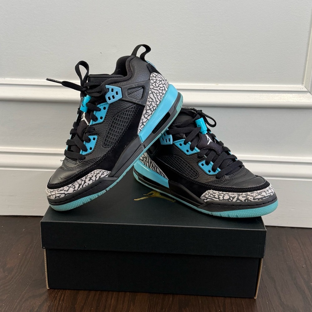 Jordan Spizike Low - Picture 10 of 16